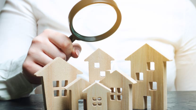 CNA Explains: As fixed home loan interest rates rise, should you take up a floating rate package instead?