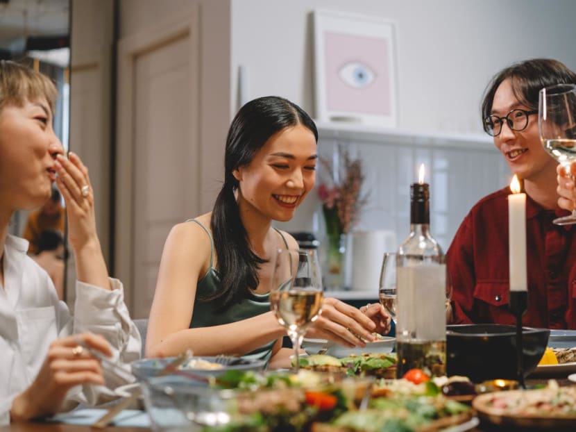 Commentary: How to survive a festive gathering as a guest at someone’s home