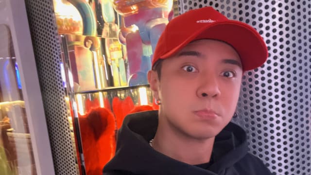 学滑雪摔到怀疑人生！罗志祥雪场3天没换衣被认出