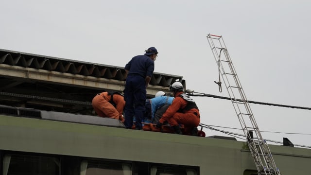 日本列车车顶惊现男尸 来回两县无人发现