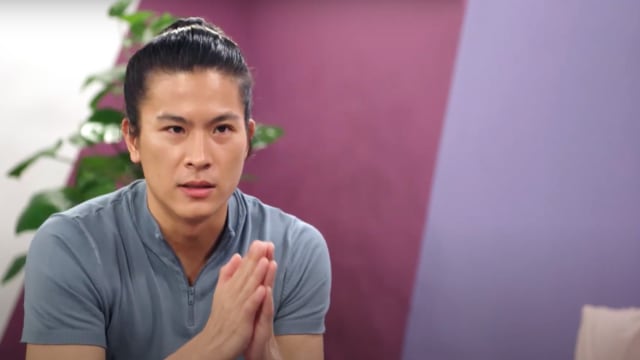首场比赛表现差强人意　《谁是带货王》李文坡后台自责落泪 