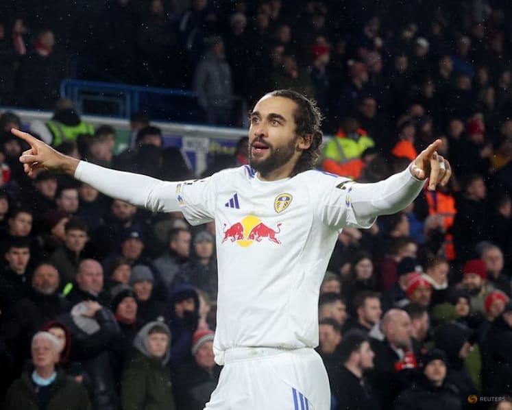 Leeds beat Forest 3-1 to move nine points clear of relegation zone