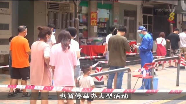 知情人士 ：香港考虑在11月结束隔离政策