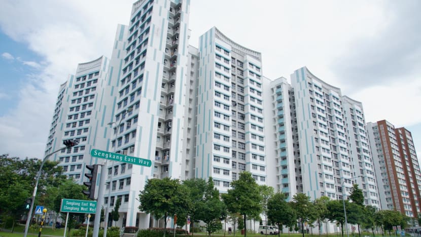 HDB Q2 resale prices up 1.5%; resale volume falls to lowest in 3 years HDB Q2 resale prices up 1.5%; resale volume falls to lowest in 3 years
