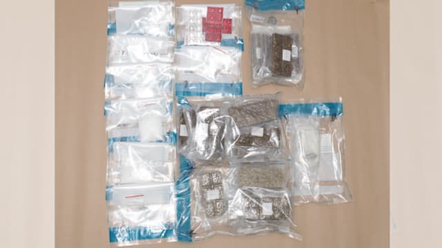 中央肃毒局全岛行动逮捕74人 起获逾6.8万元毒品与电子烟
