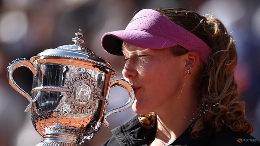 Andreeva comes of age with Roland Garros triumph over surprise package Chwalinska