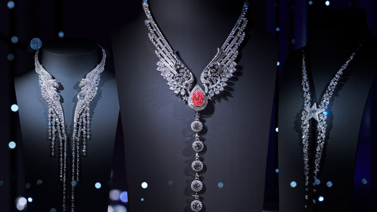 A 19.55-carat Padparadscha sapphire, a new icon and a nod to