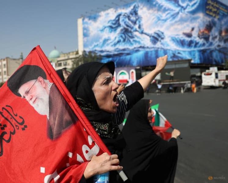 Trump expects new Iran talks despite rejecting deal offer