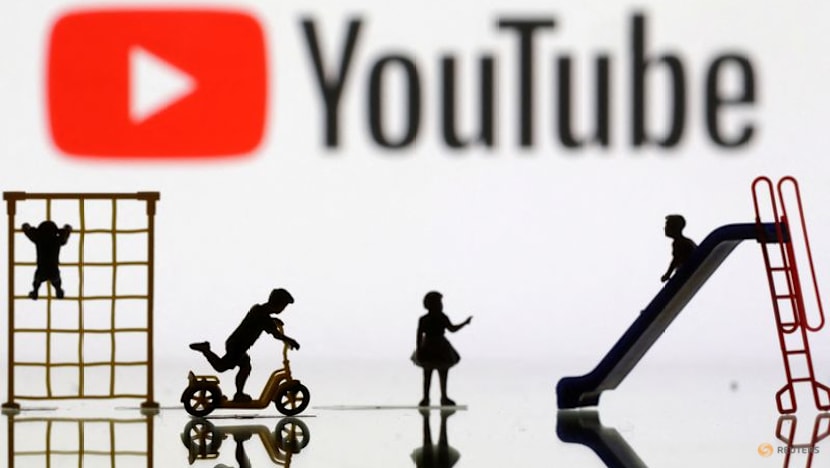 European Commission reviews child safety on Snapchat, YouTube, app stores