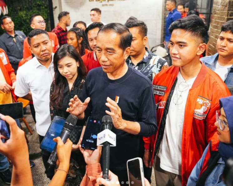 Amid signs of waning influence, what’s behind Jokowi’s move not to contest top post of party chaired by son? 