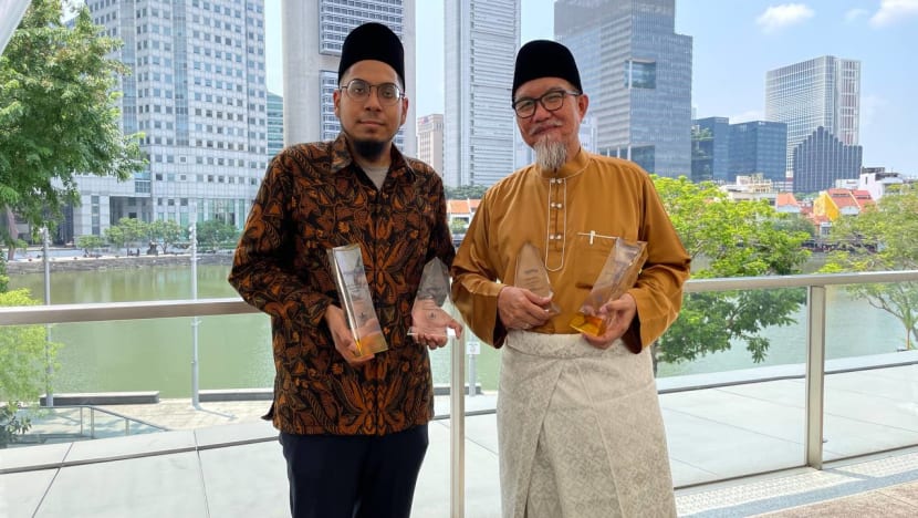 Jamal Ismail terima Anugerah Tun Seri Lanang; Khairool Haque raih Anugerah Harapan 