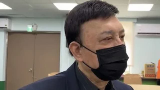 脑部有血块、右眼看不见　余天的身体也不行了？
