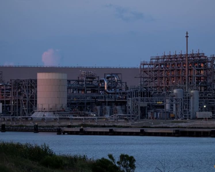 US LNG exports to Europe decline as Asia prices surge