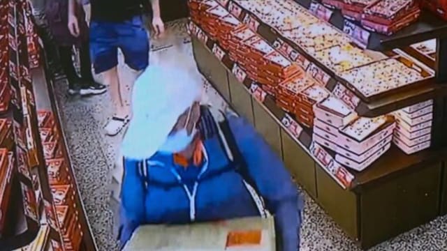 阿叔抱走整盒佳德凤梨酥 台警循悠游卡记录追缉