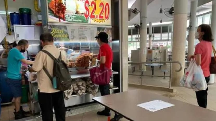 Penjaja yang guna khidmat penghantar makanan boleh dapat S$500 dari NEA semasa tempoh pemutus jangkitan Penjaja yang guna khidmat penghantar makanan boleh dapat S$500 dari NEA semasa tempoh pemutus jangkitan