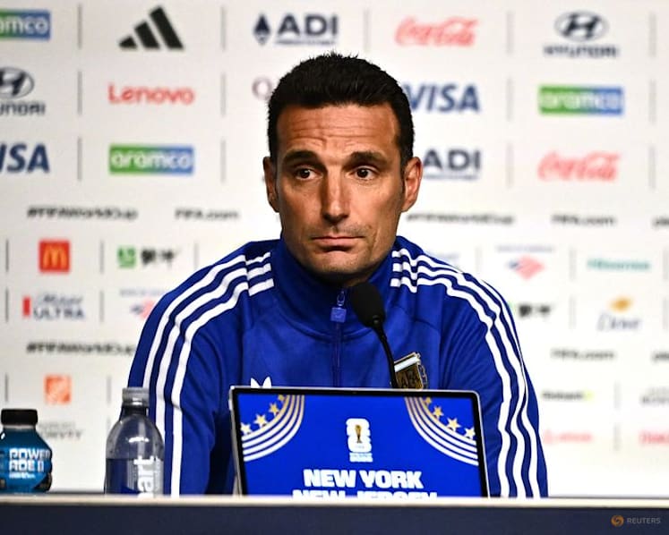 Fans drive us to want another World Cup triumph, says Argentina's Scaloni