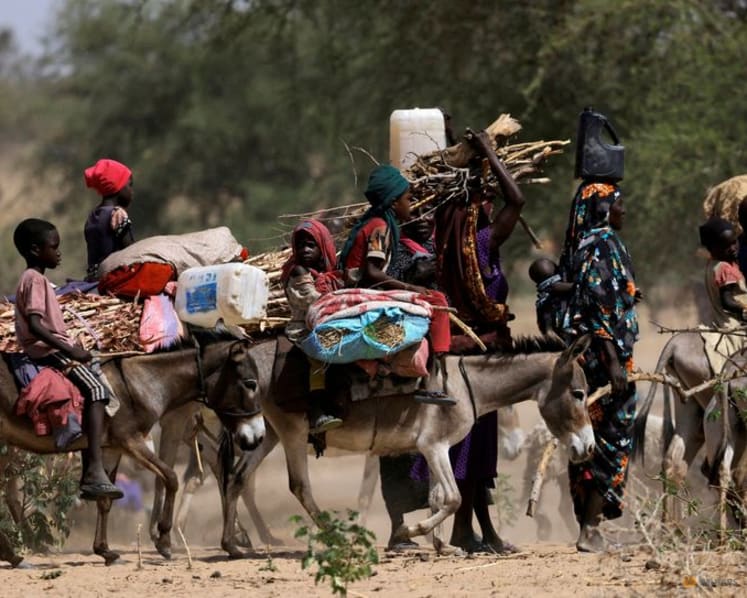 Resources running out in shelters for Sudan refugees, as solutions to end war prove elusive