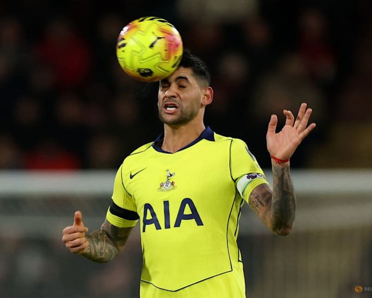 Romero aims dig at Tottenham hierarchy after defeat at Bournemouth