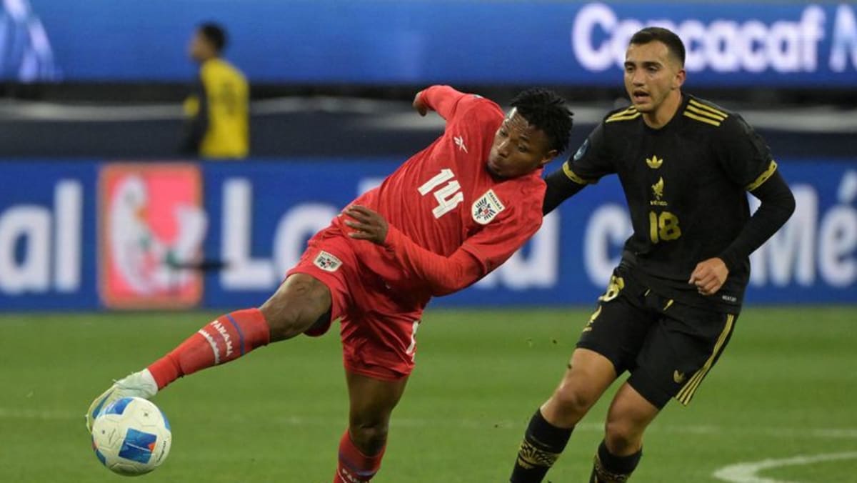 Mexico beat Panama with stoppage-time penalty for CONCACAF Nations League title