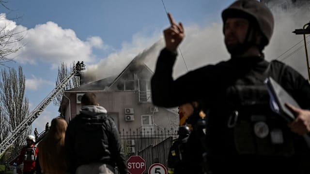 乌指俄在东正教复活节停火届满前发动袭击 酿多人伤亡