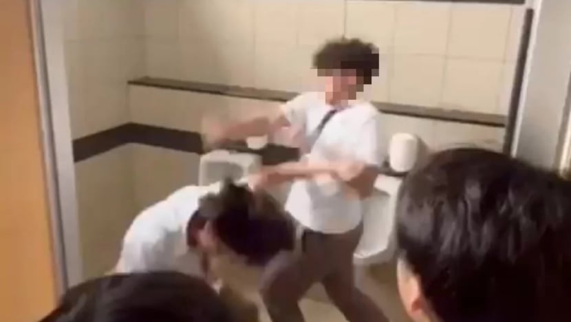Viral korban perundungan di SMA Binus Simprug: Kemaluan dan pantat saya dipegang di muka umum Viral korban perundungan di SMA Binus Simprug: Kemaluan dan pantat saya dipegang di muka umum