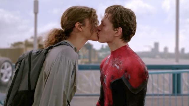 扬言当爸就不拍戏，Tom Holland、Zendaya好事将近？