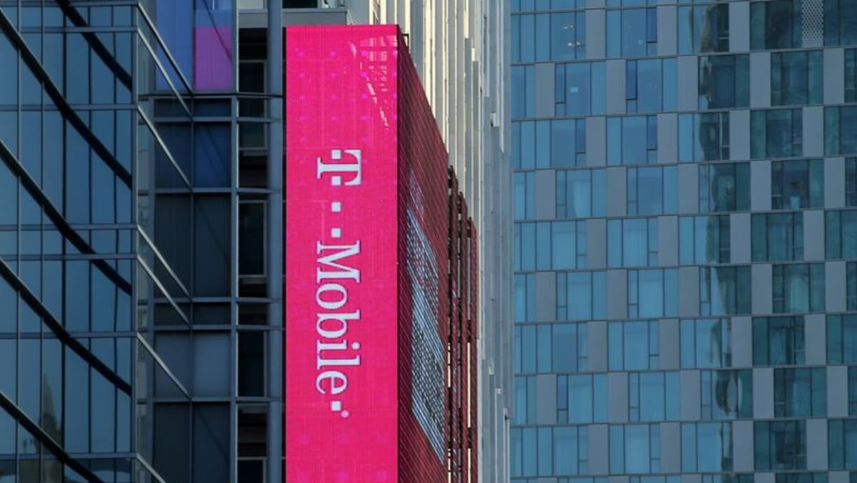 T-Mobile's Metro unveils lower priced prepaid plans with 5-year price lock - Channel News Asia (Picture 1)