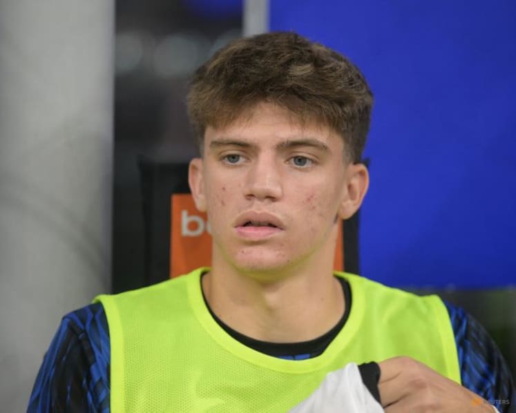 Chelsea sign defender Palestra from Atalanta