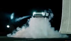 பறக்கும் காரை அறிமுகம் செய்த Tesla!