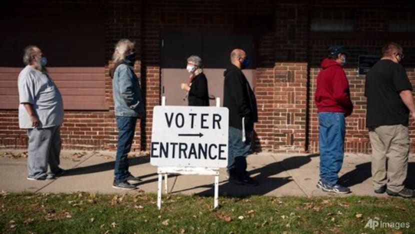 US counties with worst COVID-19 surges voted overwhelmingly for Trump