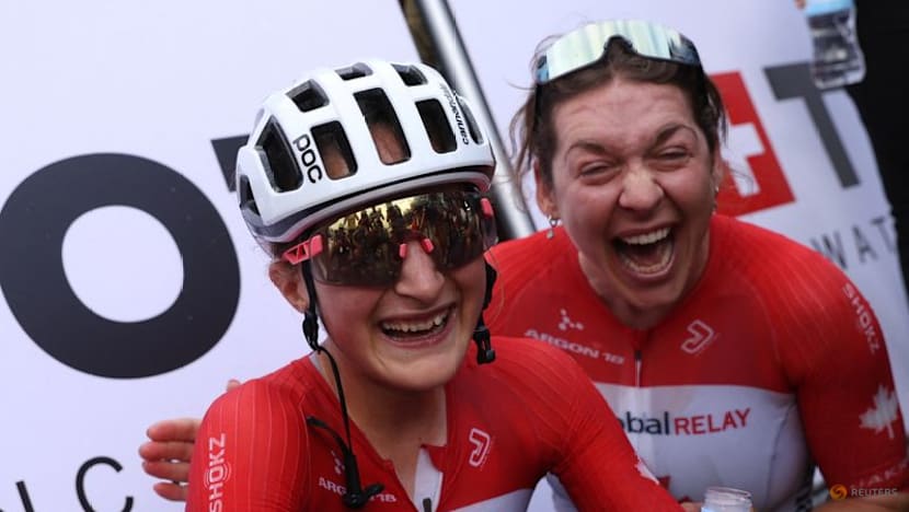 Canada's Vallieres claims shock women's road race world title
