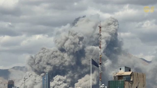 伊朗对以色列发动报复性打击 死亡人数增加到至少七人