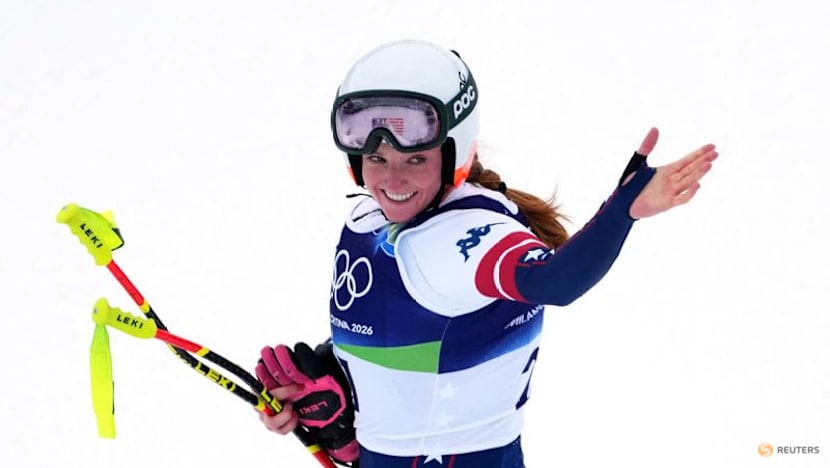 Alpine skiing-Johnson misses a medal but gets a ring and a fiance