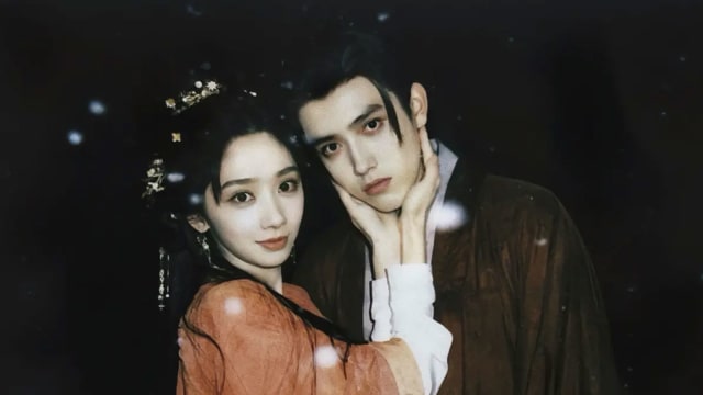 职场咸鱼穿越修仙界，反套路驯服黑化师祖　《献鱼》5大看点！