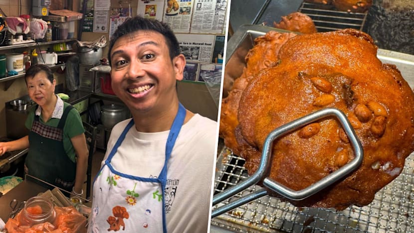 ‘This Guy Doesn’t Look Chinese, I Don’t Dare Buy It,’ Said Customer Of 3rd-Gen Indian-Chinese Hawker At Maxwell Fuzhou Oyster Cake