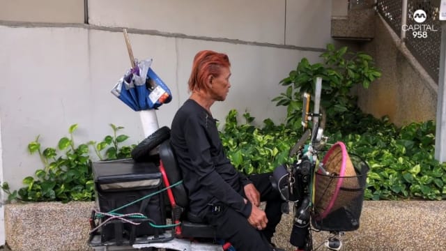 【步步追踪】残疾送餐员走出丧妻之痛 积极挣钱不向命运低头 