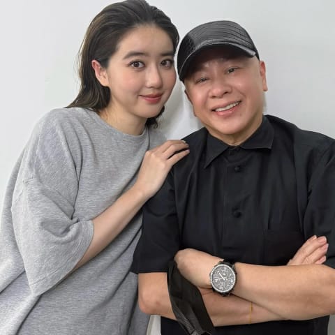 李凯馨卷入激烈辱华争议!明星发型师颜天坚定支持:用超强实力赢得观众青睐,引发巨大关注