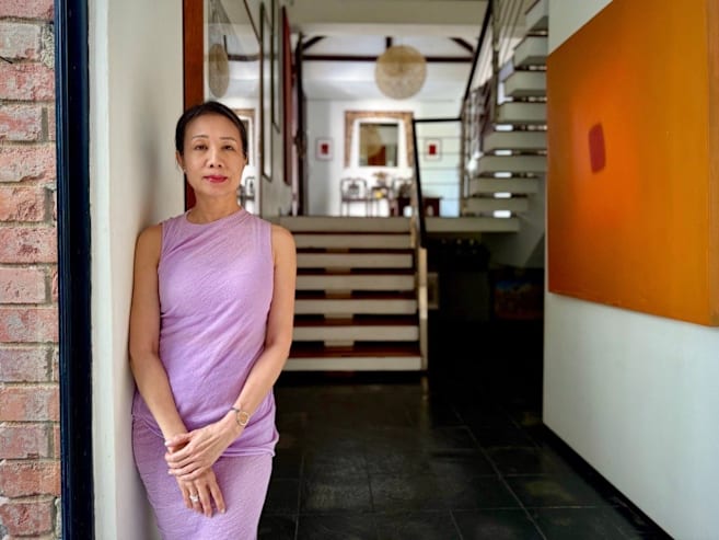 A radiologist who spotted tumours on her own scan now dances competitively after surviving ovarian cancer