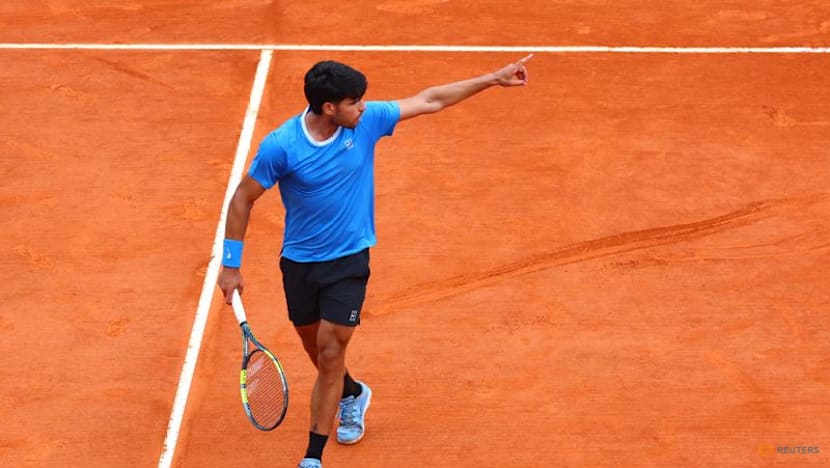 Sinner beats Alcaraz in Monte Carlo final to reclaim top spot in rankings