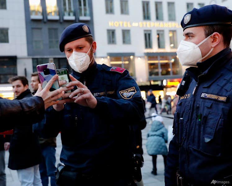 Thousands expected to protest upcoming COVID-19 lockdown in Vienna