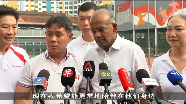 义顺议员黄国光不舍落泪 告别政坛盼回归家庭与公益