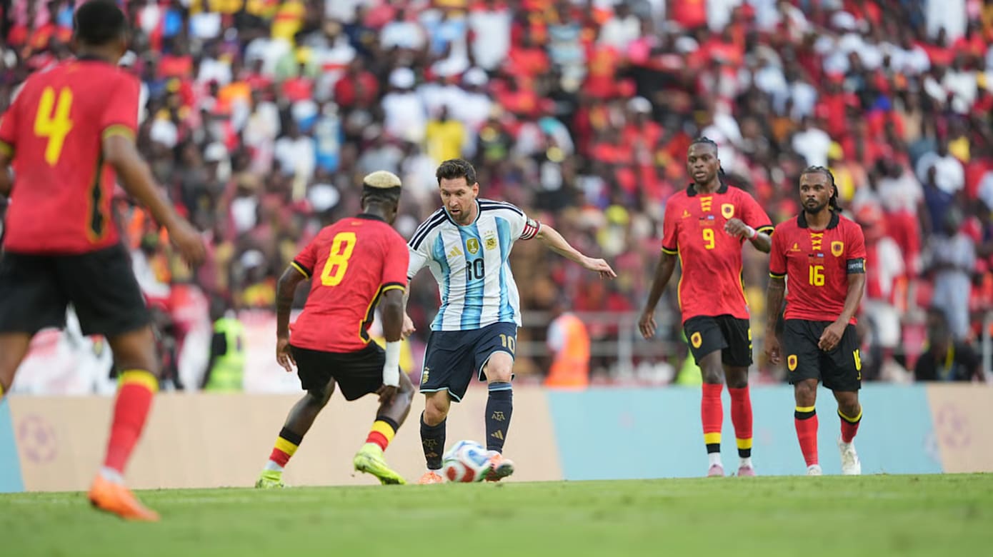 国际足球友谊赛：梅西传射助阿根廷2比0击败安哥拉