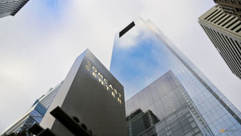 FCC opens probe into Comcast relationships with local TV affiliates FCC opens probe into Comcast relationships with local TV affiliates