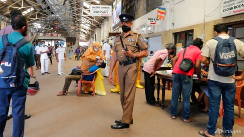 Sri Lanka closes fish market, expands curfew as COVID-19 outbreak grows