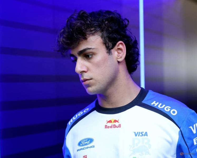 F1 rookie Lindblad wants to take his own path to the top