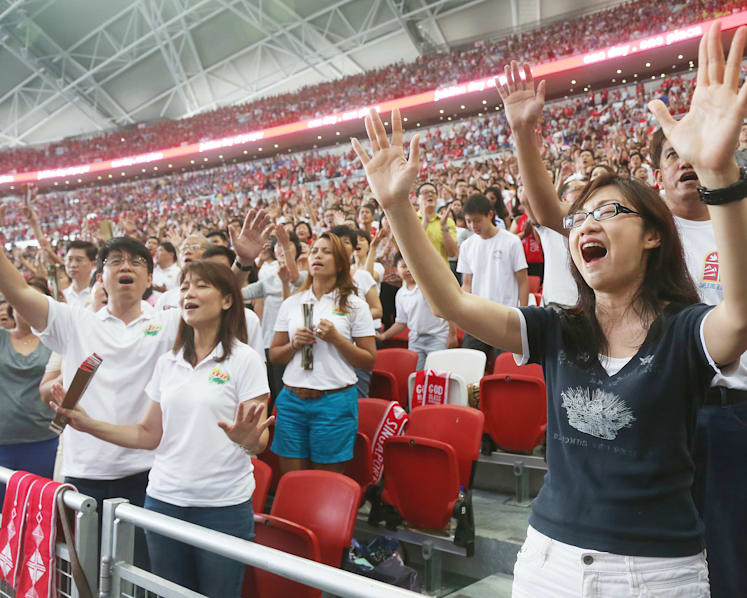 Greater number of Singaporeans not identifying with any religion