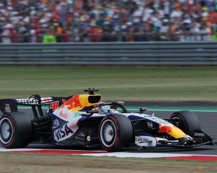 F1 rookie Lindblad has first driving lesson as Spa looms