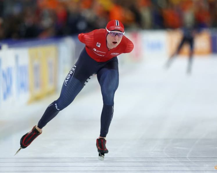 Speed skating-Norway seal all-round world championship golden double