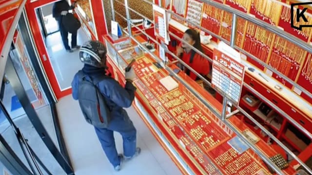 泰国市政议员持枪抢劫金店未遂被逮捕