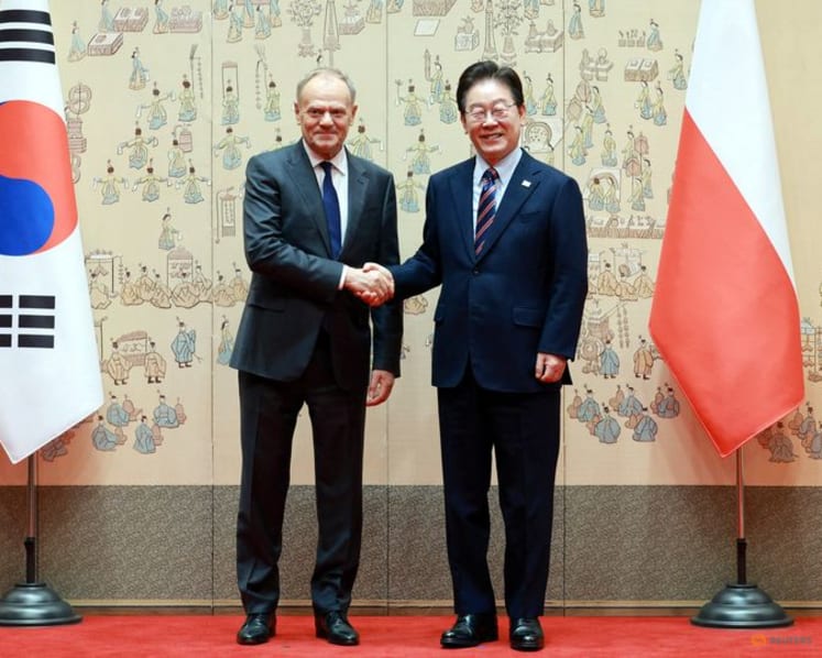 South Korea, Poland hail defence ties on Tusk visit